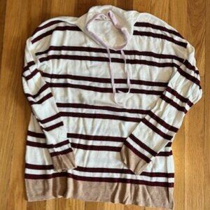 Lou & Grey light weight sweater